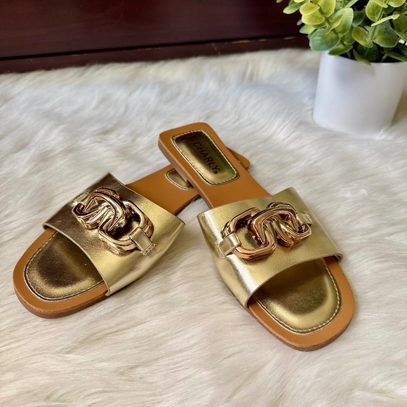 Charly Women’s Gold Chain Slide Sandals Size 37 - Picture 2 of 12